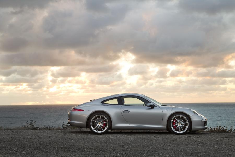  Porsche 911 Carrera S 2012 года  (фото 29 из 155)